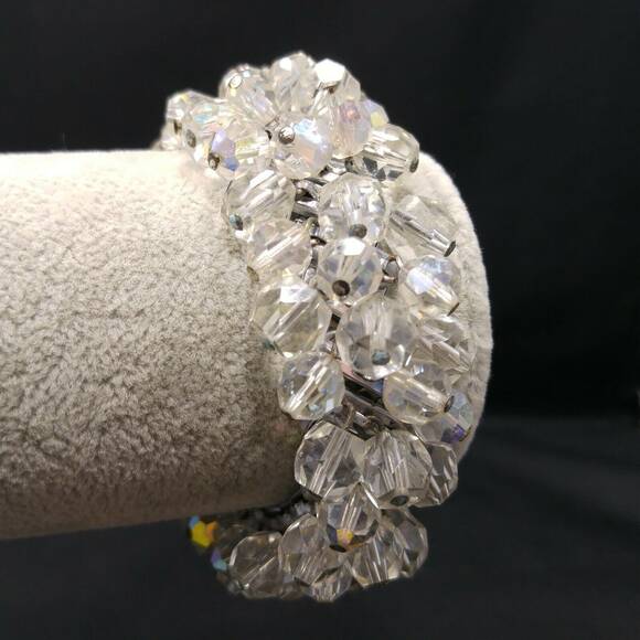 Vintage Japan Expandable Bracelet, Clear Crystal Beads, Cha Cha, 1960s - Picture 4 of 7